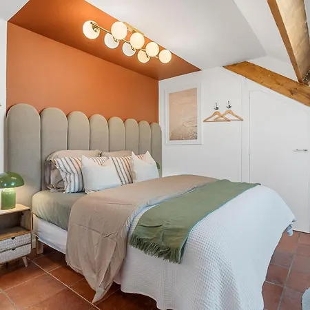 Renting - Gounod - Haven Retreat Under Roof Air-conditioned * Nice